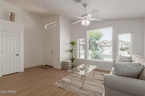 Living - 1033 E Mountain Vista Dr, Phoenix, AZ 85048 photo 1 of 4