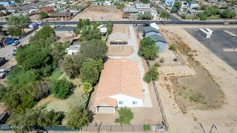 View/Area - 839 E Roeser Rd, Phoenix, AZ 85040 photo 5 of 11