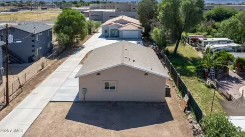 View/Area - 839 E Roeser Rd, Phoenix, AZ 85040 photo 10 of 11