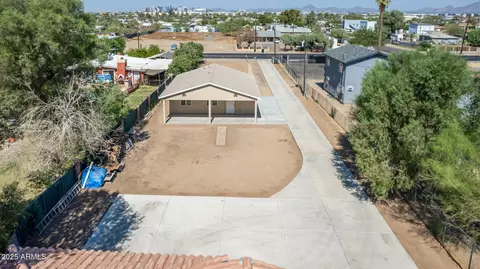View/Area - 839 E Roeser Rd, Phoenix, AZ 85040 photo 11 of 11