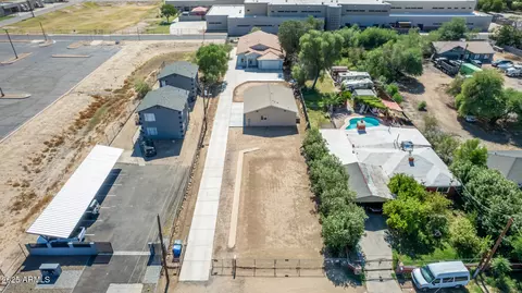 View/Area - 839 E Roeser Rd, Phoenix, AZ 85040 photo 2 of 11