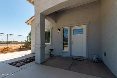 Exterior - 839 E Roeser Rd, Phoenix, AZ 85040 photo 4 of 11