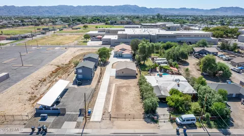 View/Area - 839 E Roeser Rd, Phoenix, AZ 85040 photo 1 of 11