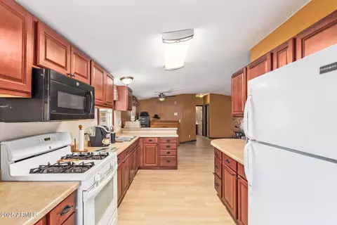 2378 N Desert View Dr, Apache Junction, AZ 85120 photo 14