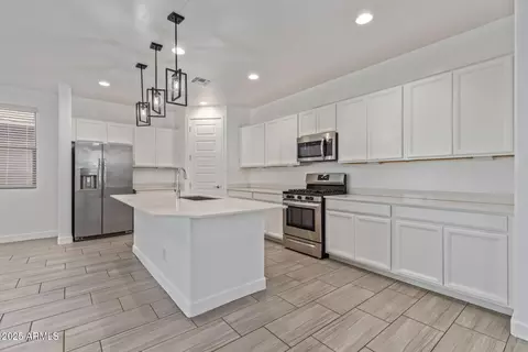 Kitchen - 2665 S Prospector Point Rd, Apache Junction, AZ 85119 photo 1 of 3