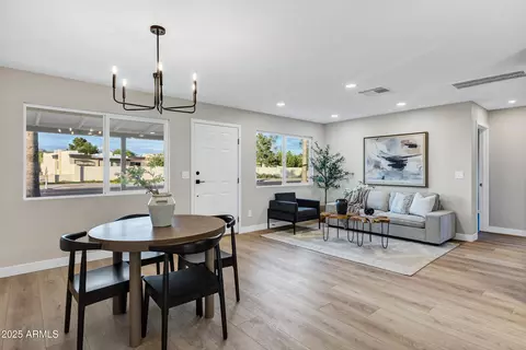 7149 E Jensen St, Mesa, AZ 85207