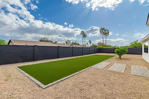Exterior - 4019 E Surrey Ave, Phoenix, AZ 85032 photo 5 of 9