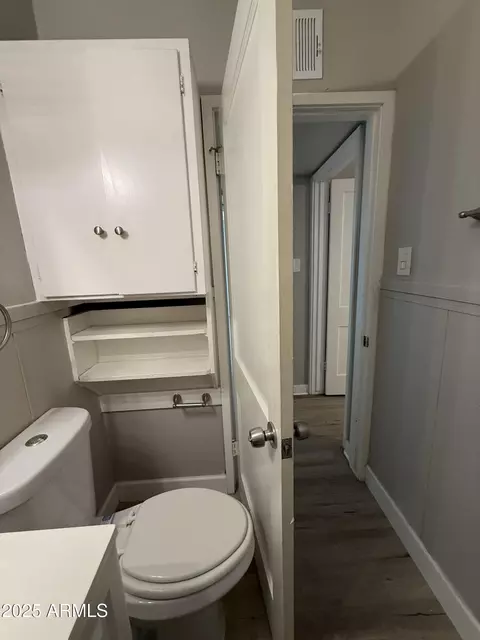 Bath - 1840 E Clarendon Ave, Phoenix, AZ 85016 photo 6 of 6