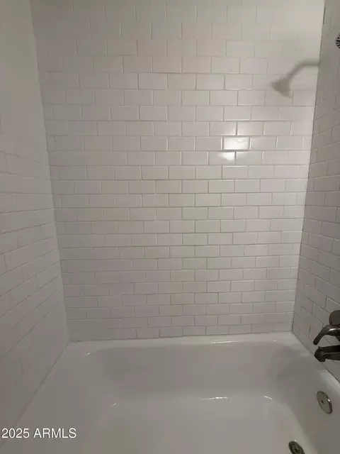 Bath - 1840 E Clarendon Ave, Phoenix, AZ 85016 photo 5 of 6