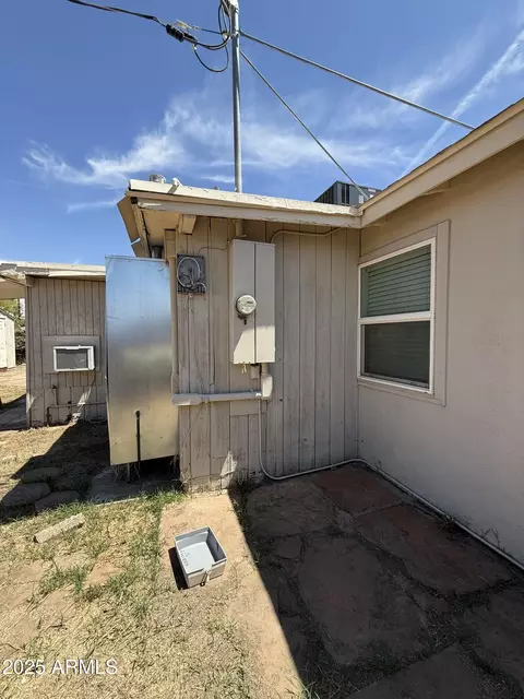 Exterior - 1840 E Clarendon Ave, Phoenix, AZ 85016 photo 6 of 16