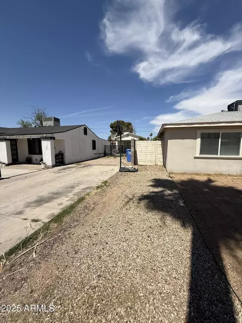 Exterior - 1840 E Clarendon Ave, Phoenix, AZ 85016 photo 2 of 16