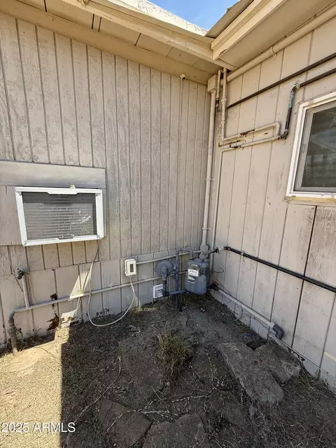 Exterior - 1840 E Clarendon Ave, Phoenix, AZ 85016 photo 7 of 16