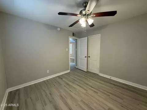 Bedroom - 1840 E Clarendon Ave, Phoenix, AZ 85016 photo 4 of 6