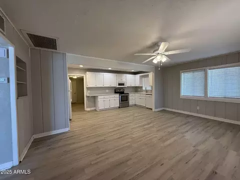 Living - 1840 E Clarendon Ave, Phoenix, AZ 85016 photo 1 of 2