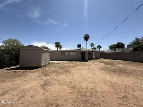 Exterior - 1840 E Clarendon Ave, Phoenix, AZ 85016 photo 10 of 16