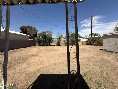 Exterior - 1840 E Clarendon Ave, Phoenix, AZ 85016 photo 3 of 16