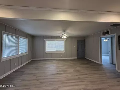 Living - 1840 E Clarendon Ave, Phoenix, AZ 85016 photo 2 of 2