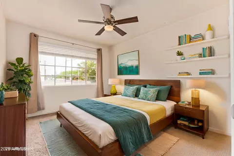 Bedroom - 1445 E Monte Vista Rd, Phoenix, AZ 85006 photo 4 of 5