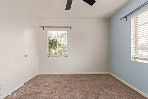 Bedroom - 1445 E Monte Vista Rd, Phoenix, AZ 85006 photo 1 of 5