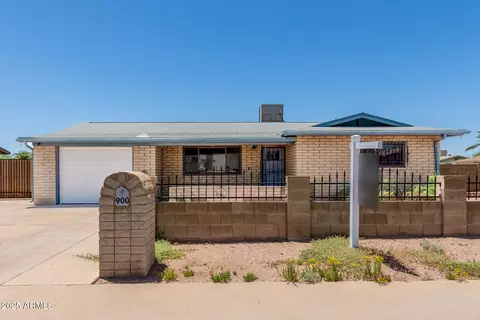 Exterior - 900 S Palo Verde Dr, Apache Junction, AZ 85120 photo 2 of 5