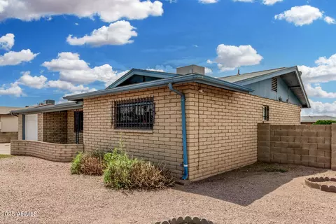 Exterior - 900 S Palo Verde Dr, Apache Junction, AZ 85120 photo 3 of 5