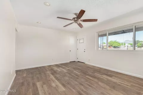 Living - 900 S Palo Verde Dr, Apache Junction, AZ 85120 photo 2 of 2