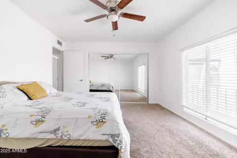 4133 E Pleasant Ln, Phoenix, AZ 85042 photo 13