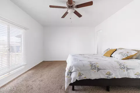 4133 E Pleasant Ln, Phoenix, AZ 85042 photo 14