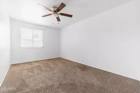 4133 E Pleasant Ln, Phoenix, AZ 85042 photo 17