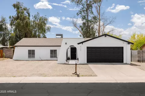 4133 E Pleasant Ln, Phoenix, AZ 85042