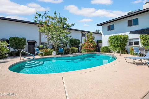Exterior - 3637 E Monterosa St #3, Phoenix, AZ 85018 photo 6 of 7