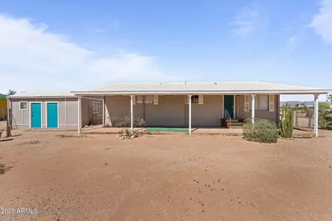 50017 N Eagle View Dr, Aguila, AZ 85320