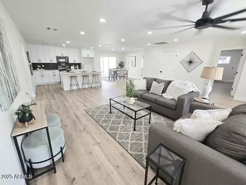 6607 S Mitchell Dr, Tempe, AZ 85283