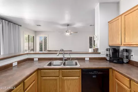 Kitchen - 2558 S Martingale Rd, Gilbert, AZ 85295 photo 2 of 4