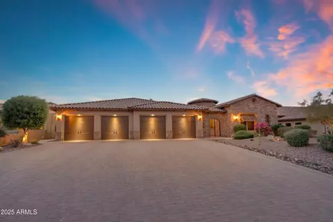 2357 N Steele Cir, Mesa, AZ 85207