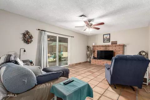 4402 N 79th Dr, Phoenix, AZ 85033 photo 11
