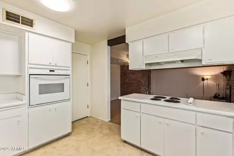 Kitchen - 4232 W Purdue Ave, Phoenix, AZ 85051 photo 2 of 3