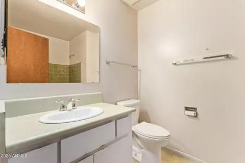 Bath - 4232 W Purdue Ave, Phoenix, AZ 85051 photo 2 of 2