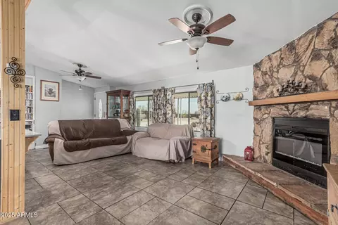 1542 E Galvin St, Phoenix, AZ 85086 photo 7