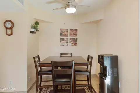 Dining - 2833 E Tracy Ln #1, Phoenix, AZ 85032 photo 1 of 2