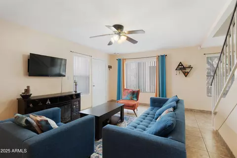 Living - 2833 E Tracy Ln #1, Phoenix, AZ 85032 photo 3 of 4