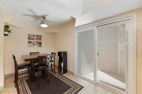 Dining - 2833 E Tracy Ln #1, Phoenix, AZ 85032 photo 2 of 2
