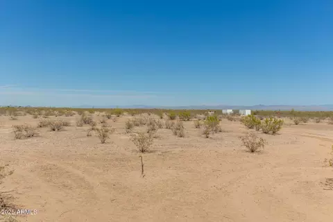 24000 W Frontier Dr #-, Wittmann, AZ 85361