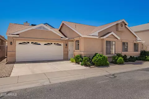 2039 W Ronald Rd, Phoenix, AZ 85029