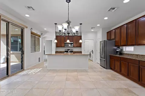 Kitchen - 14029 E Stanhope Blvd, Vail, AZ 85641 photo 1 of 6