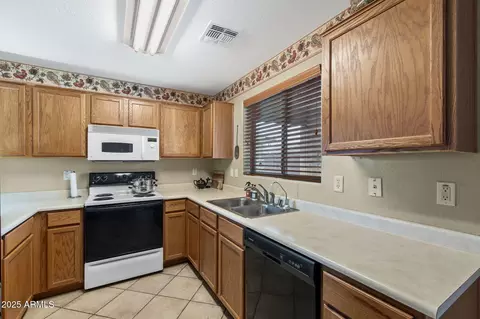 6610 S 25th Ave, Phoenix, AZ 85041 photo 5