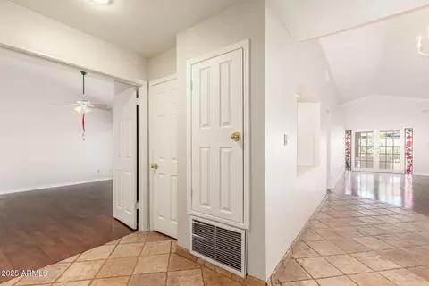 1026 E Chilton Dr, Tempe, AZ 85283 photo 14