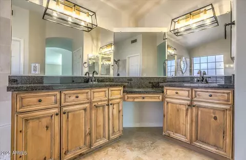 Bath - 15846 S 33rd Pl, Phoenix, AZ 85048 photo 5 of 6