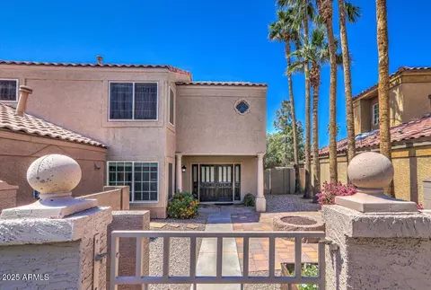 Exterior - 15846 S 33rd Pl, Phoenix, AZ 85048 photo 2 of 8