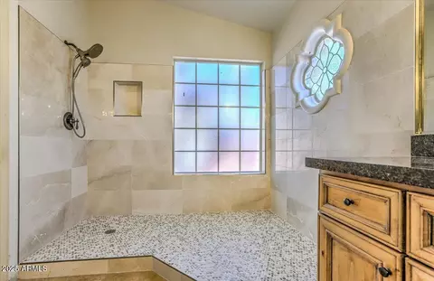 Bath - 15846 S 33rd Pl, Phoenix, AZ 85048 photo 2 of 6